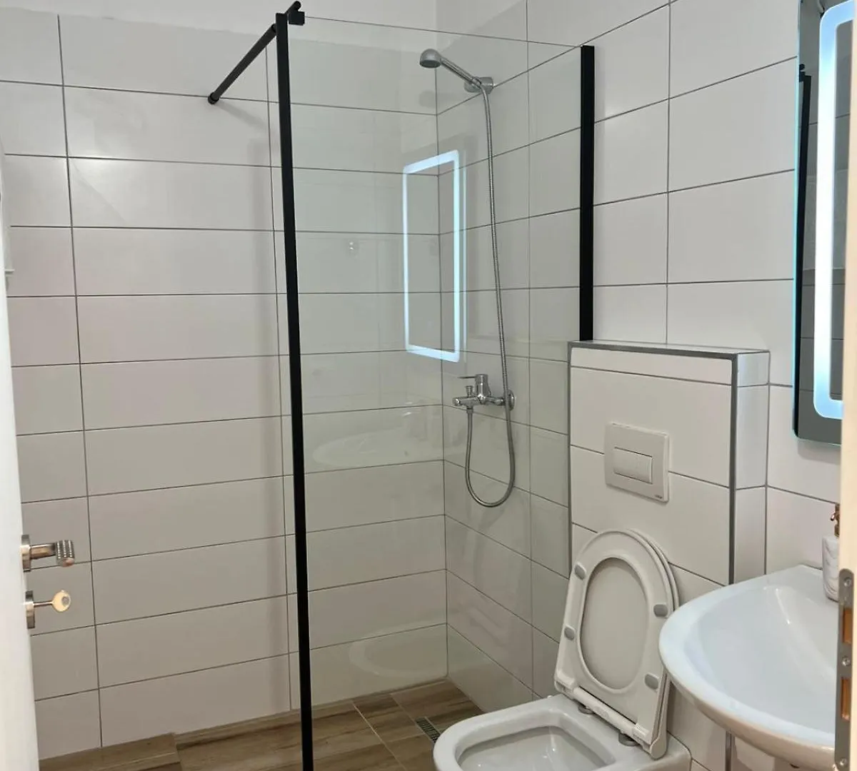 Apartments Ionea Himare