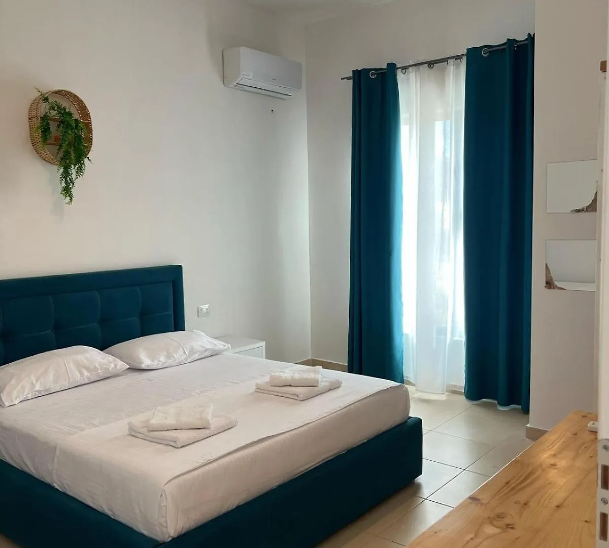 Apartments Ionea Himare