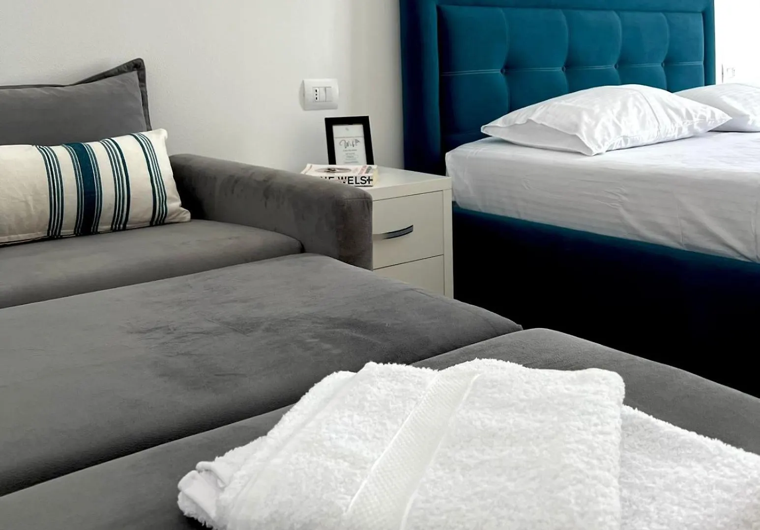 הימארה Apartments Ionea 0*,  אלבניה