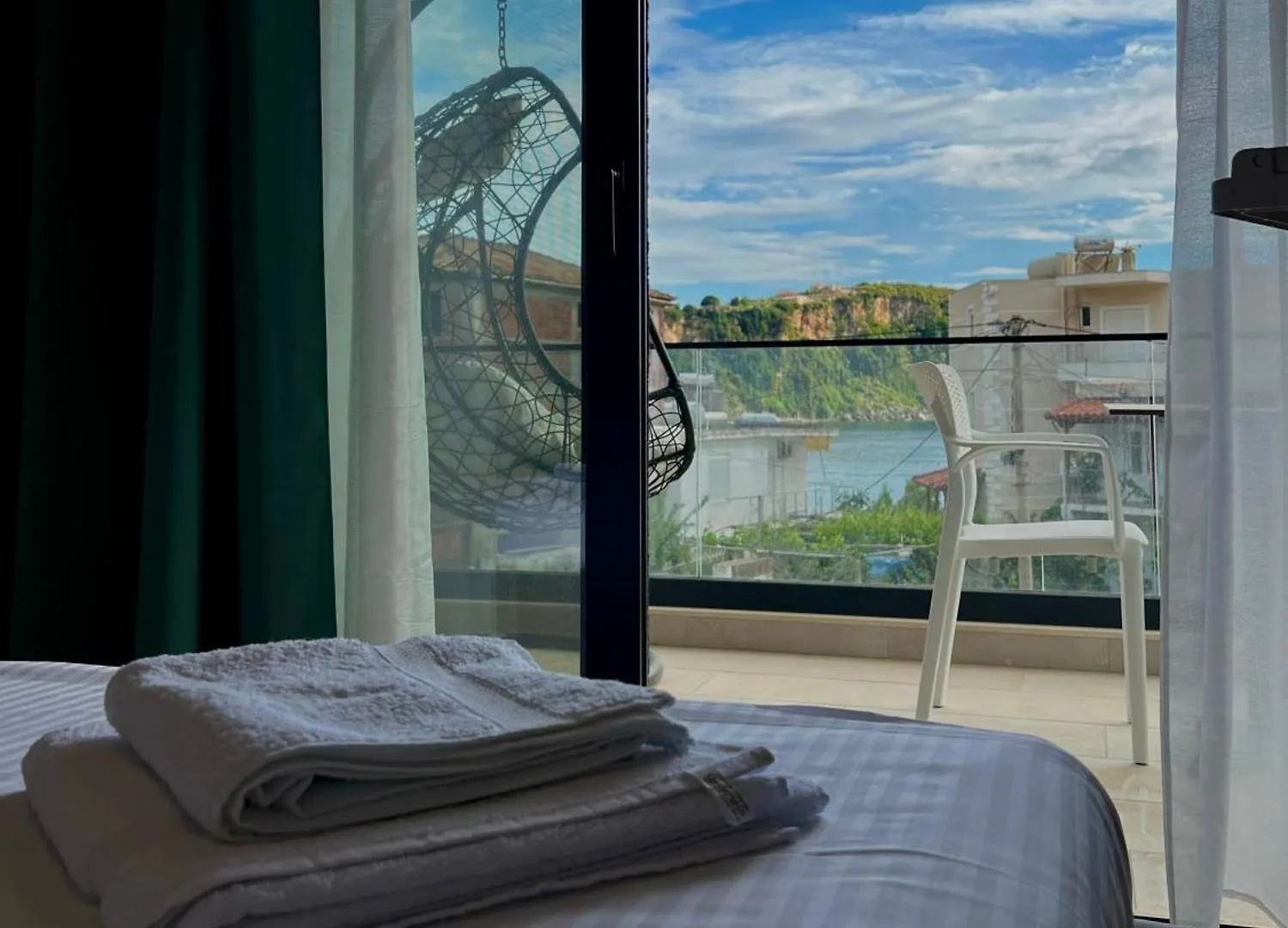 הימארה Apartments Ionea