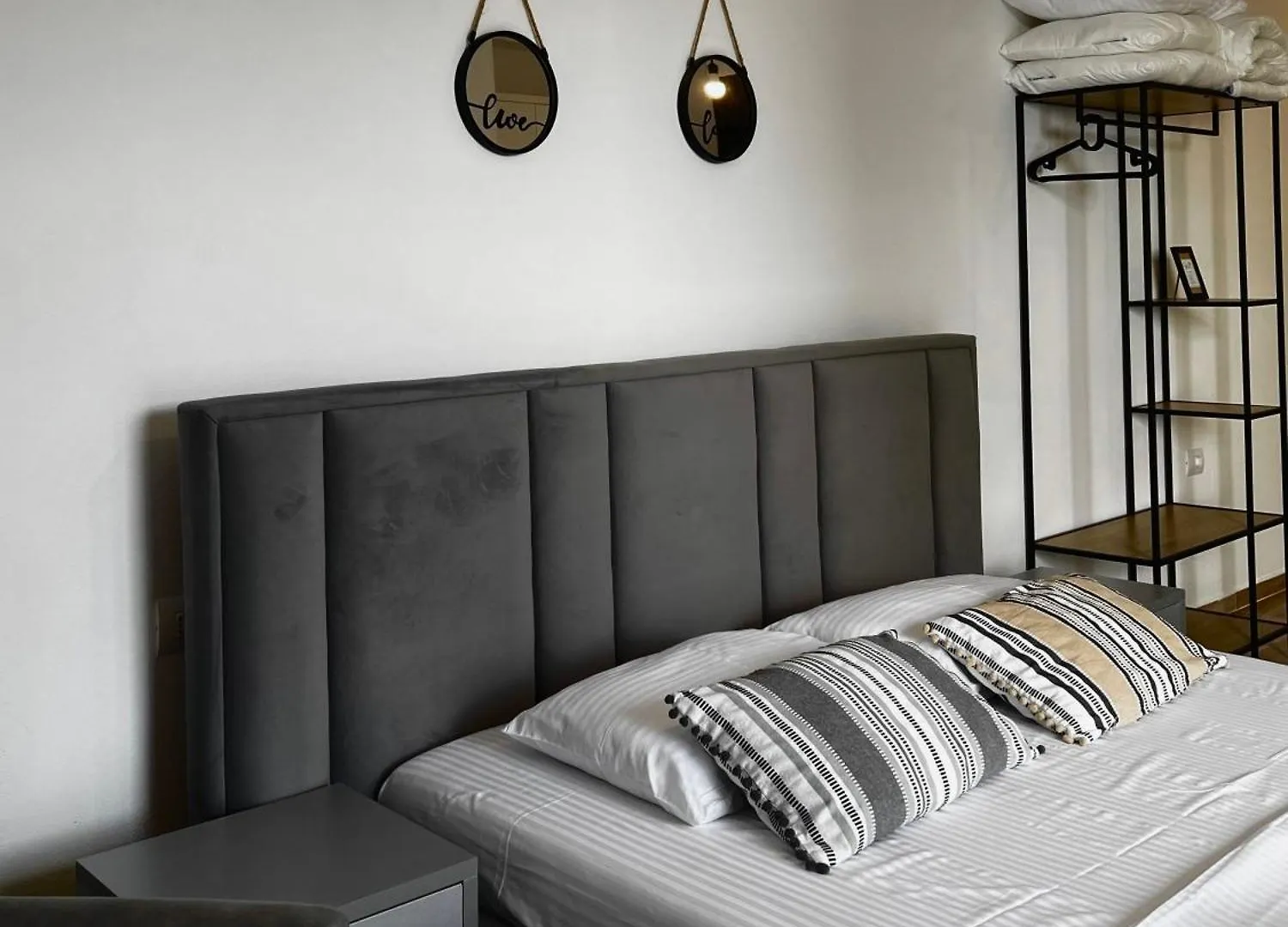 Apartments Ionea Himare